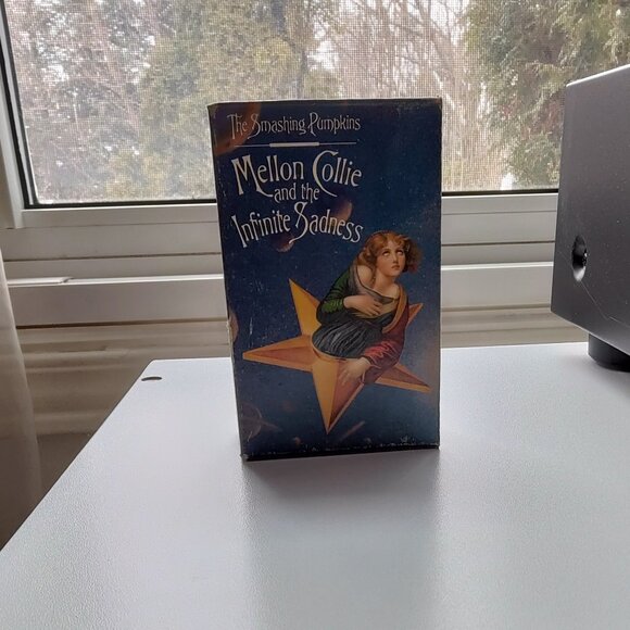 THE SMASHING PUMPKINS MELLON COLLIE 2 CASSETTES With Slipcase - Picture 1 of 7
